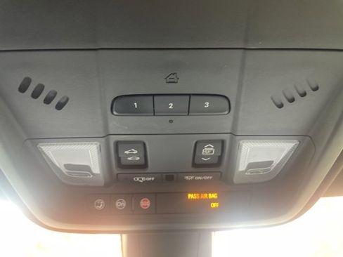 Used 2017 Cadillac XT5 Premium Luxury w/ Driver Assist Package image 33