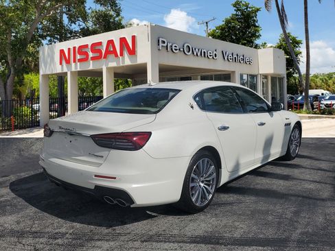 Used 2022 Maserati Quattroporte Modena image 4