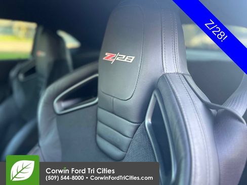 Used 2015 Chevrolet Camaro Z/28 RWD image 11