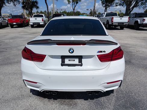 Used 2018 BMW M4 Convertible RWD image 5