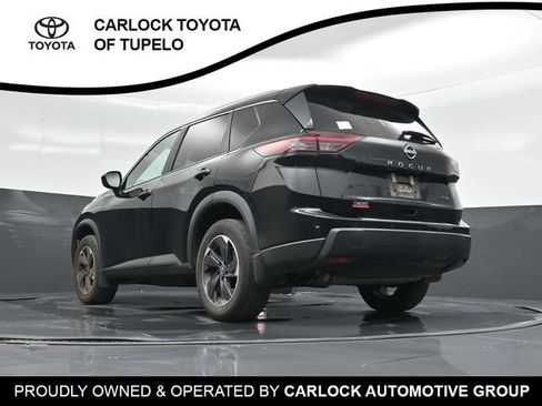 Used 2024 Nissan Rogue SV w/ SV Premium Package FWD image 50