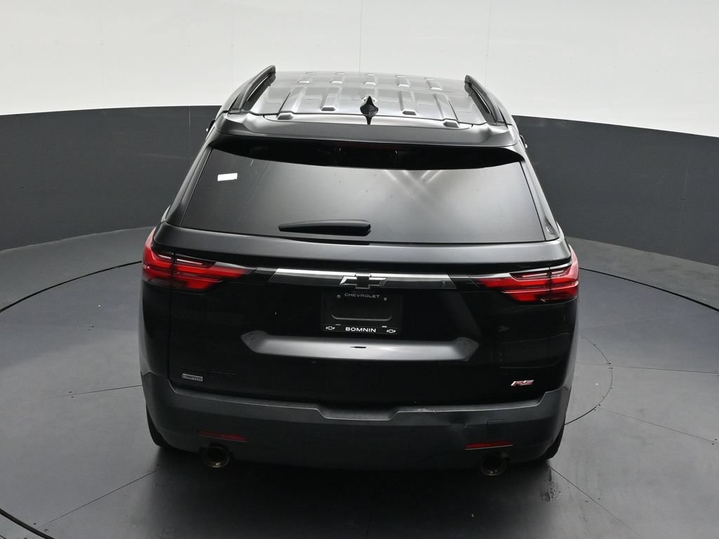 Used 2024 Chevrolet Traverse RS FWD image 23