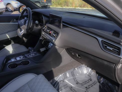 Used 2025 Genesis G70 3.3T Advanced w/ Sport Prestige Package image 40