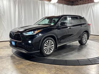 Used 2020 Toyota Highlander Platinum AWD/4WD video 1
