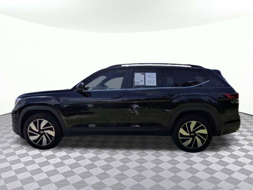 Used 2024 Volkswagen Atlas SE AWD/4WD image 6