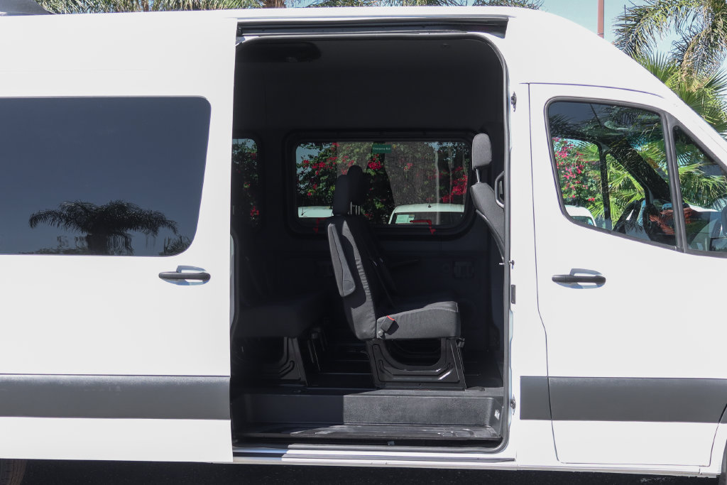 Used 2026 Mercedes-Benz Sprinter 2500 image 10
