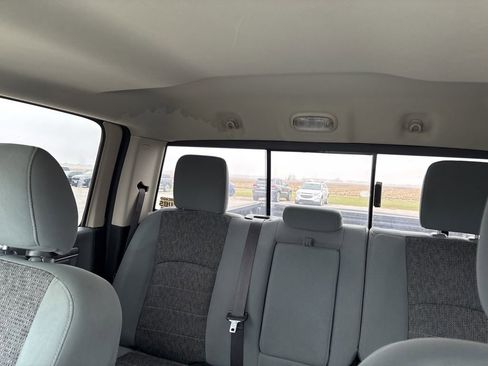 Used 2019 RAM 1500 Classic SLT w/ Luxury Group image 47