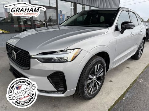 Used 2024 Volvo XC60 B5 Core image 1
