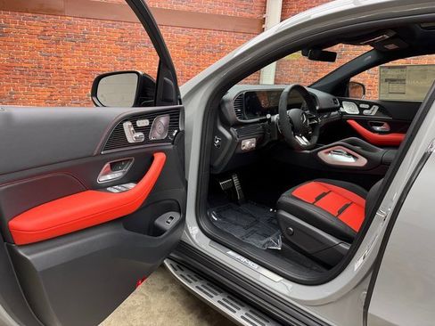 New 2025 Mercedes-Benz GLE 53 AMG 4MATIC Coupe image 9