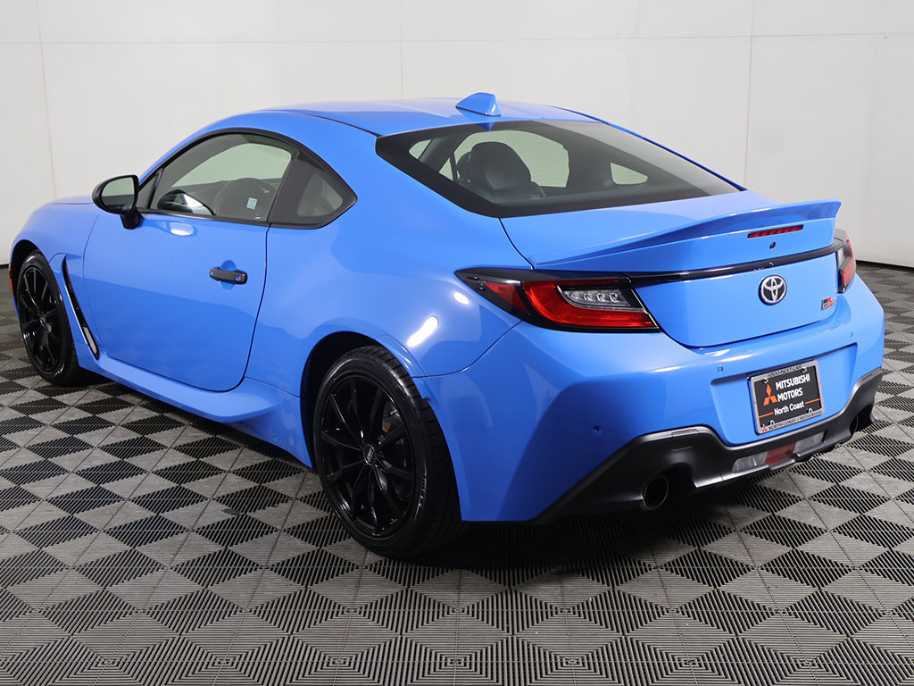 Used 2023 Toyota GR86 Premium RWD image 9