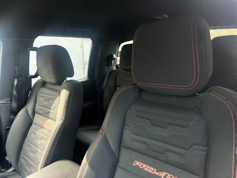 Used 2023 Nissan Frontier PRO-4X w/ Pro Convenience Package image 5