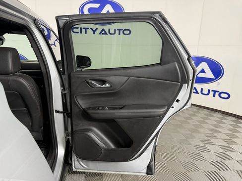 Used 2022 Chevrolet Blazer RS w/ Enhanced Convenience Package image 13