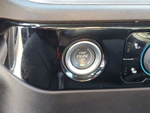 Used 2024 Chevrolet Silverado 1500 LT image 16