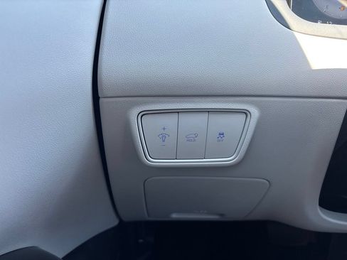 Certified 2023 Hyundai Tucson Limited AWD/4WD image 33