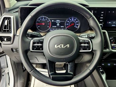 Used 2022 Kia Sorento S image 13