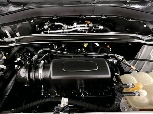 Used 2023 Ford Explorer Limited image 9