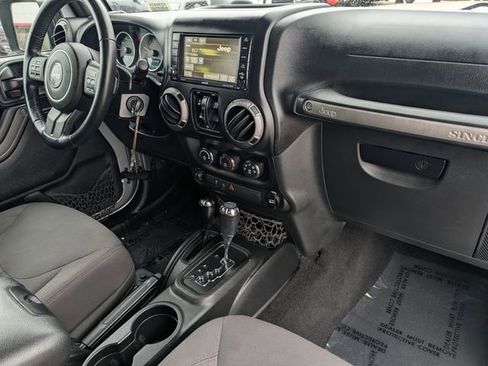 Used 2017 Jeep Wrangler Unlimited Sport w/ Quick Order Package 24S image 29