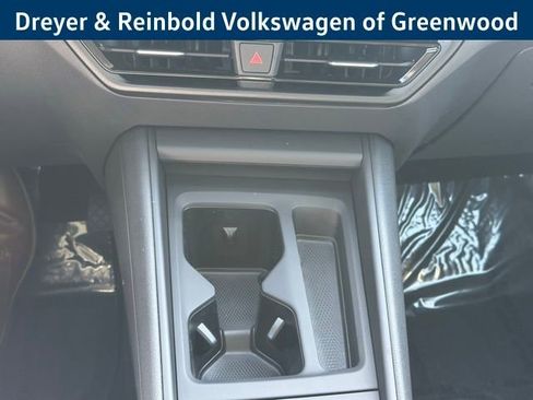 New 2026 Volkswagen Tiguan SE AWD/4WD image 16