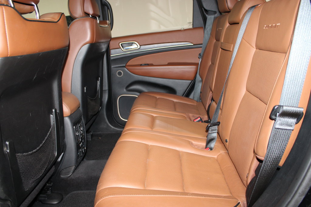 Used 2017 Jeep Grand Cherokee Summit AWD/4WD image 23