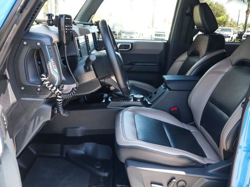 Used 2024 Ford Bronco Wildtrak AWD/4WD image 19