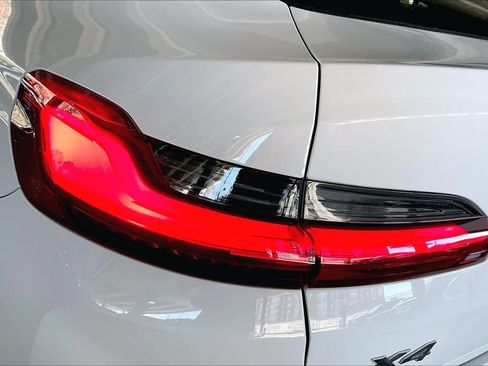 Used 2023 BMW X4 xDrive30i w/ M Sport Package image 28