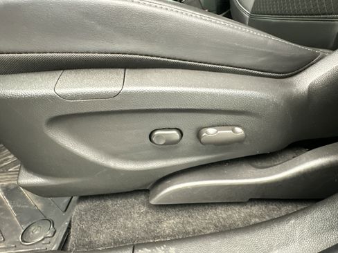 Certified 2022 Buick Encore Preferred w/ Safety Package AWD/4WD image 14