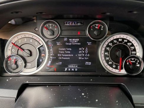 Used 2016 RAM 1500 Laramie w/ Convenience Group image 28