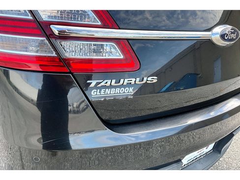 Used 2013 Ford Taurus Limited FWD image 39