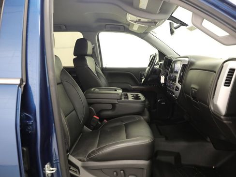Used 2017 GMC Sierra 1500 SLT w/ SLT Premium Package AWD/4WD image 9