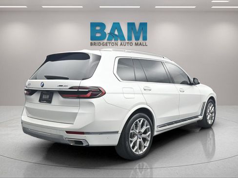 Used 2024 BMW X7 xDrive40i w/ Climate Comfort Package AWD/4WD image 6