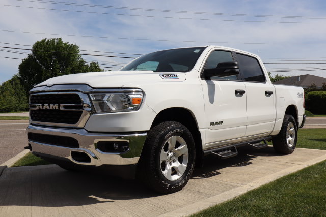 Used 2023 RAM 1500 Big Horn AWD/4WD image 9