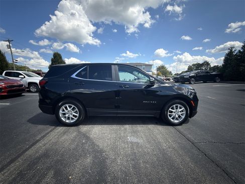 Used 2022 Chevrolet Equinox LT image 9