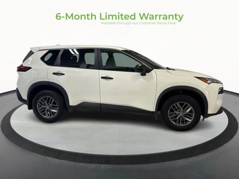 Used 2021 Nissan Rogue S image 8
