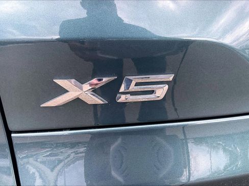 Used 2024 BMW X5 xDrive40i w/ Premium Package AWD/4WD image 9