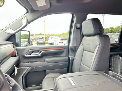 New 2026 GMC Sierra 2500 Denali w/ Technology Package AWD/4WD image 28