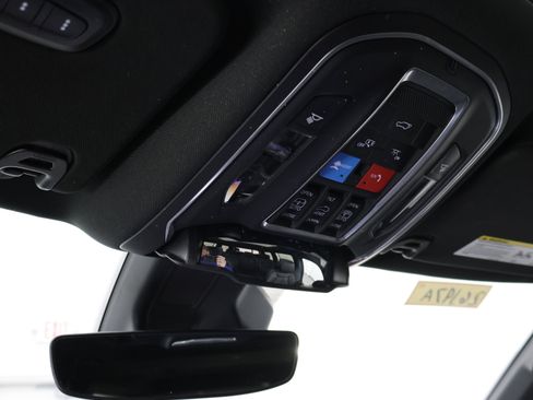 Used 2022 Jeep Wagoneer Series II w/ Premium Group I AWD/4WD image 12