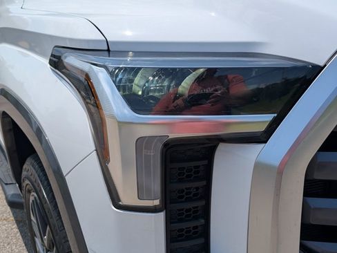 Used 2024 Toyota Tundra Limited RWD image 5