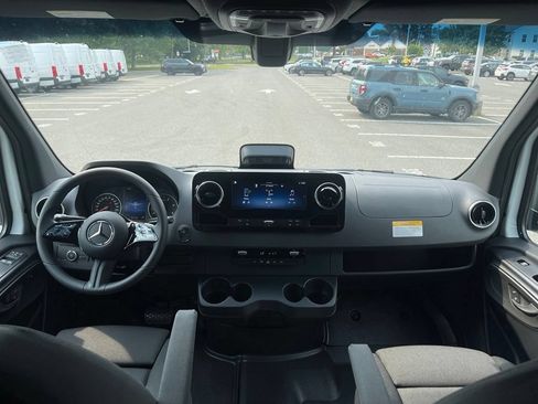 New 2026 Mercedes-Benz Sprinter 2500 image 7