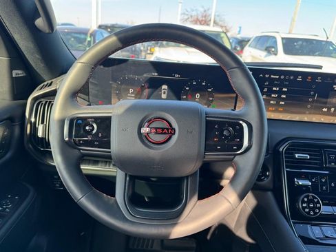 Used 2025 Nissan Armada PRO-4X image 13