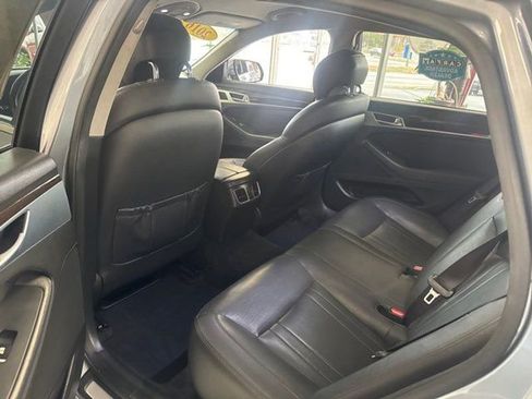 Used 2016 Hyundai Genesis 3.8 image 10