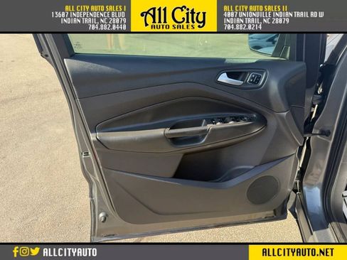 Used 2014 Ford Escape Titanium w/ Equipment Group 401A AWD/4WD image 9