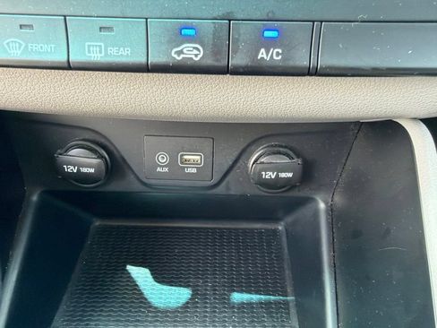 Used 2020 Hyundai Tucson SE FWD image 18
