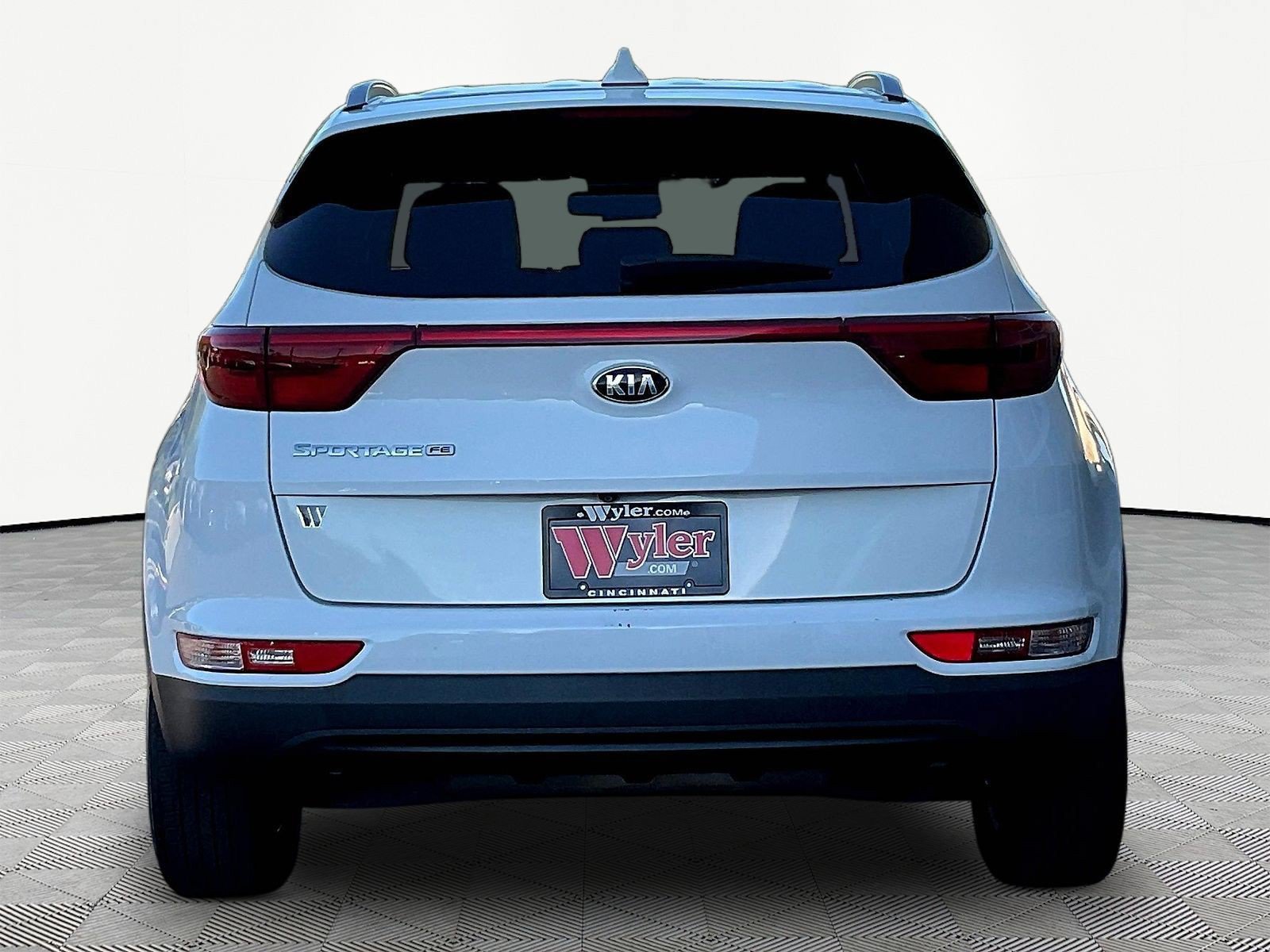 Used 2018 Kia Sportage LX w/ LX Technology Package FWD image 5