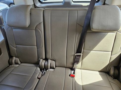 Used 2019 Chevrolet Suburban LT AWD/4WD image 11