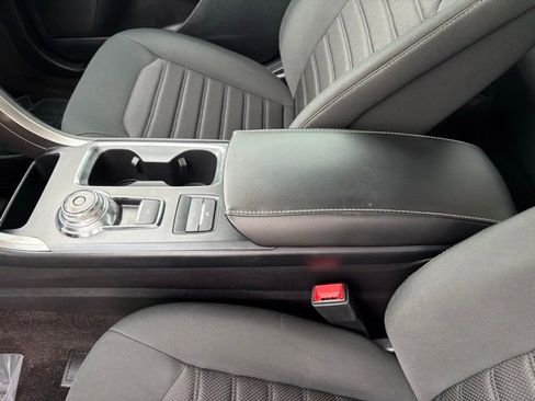 Used 2020 Ford Fusion SE image 17