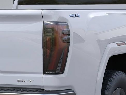 New 2026 GMC Sierra 3500 SLT w/ SLT Convenience Package AWD/4WD image 11