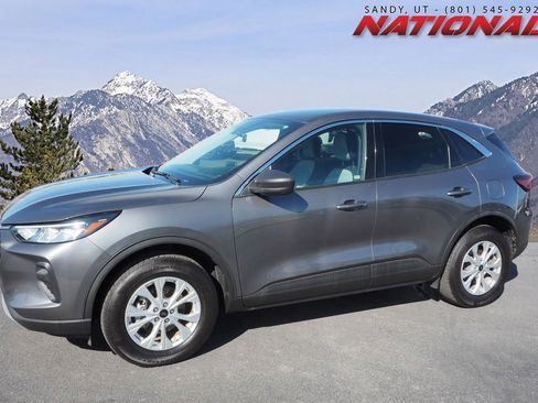 Used 2024 Ford Escape Active AWD/4WD image 1