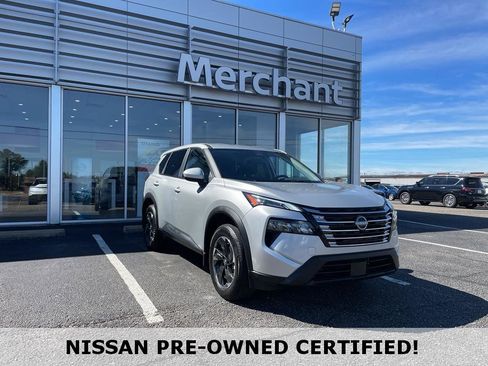 Certified 2025 Nissan Rogue SV AWD/4WD image 1