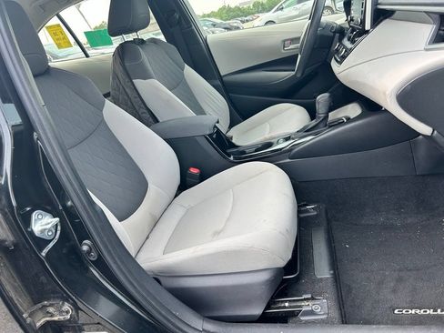 Used 2020 Toyota Corolla LE w/ LE Convenience Package FWD image 10