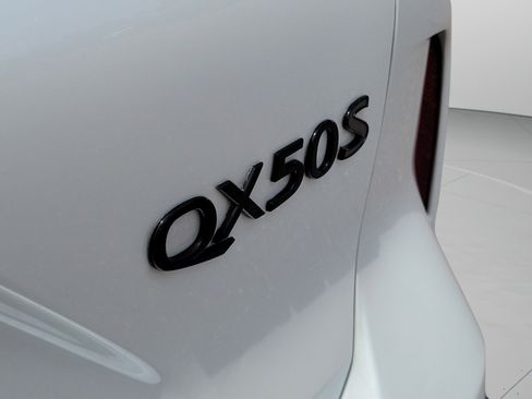 Certified 2024 INFINITI QX50 Sport FWD image 30